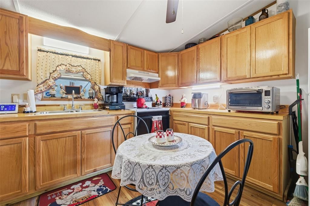 En Venta: $169,900 (2 camas, 2 baños, 864 Pies cuadrados)