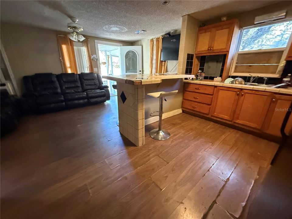 En Venta: $149,900 (2 camas, 1 baños, 600 Pies cuadrados)