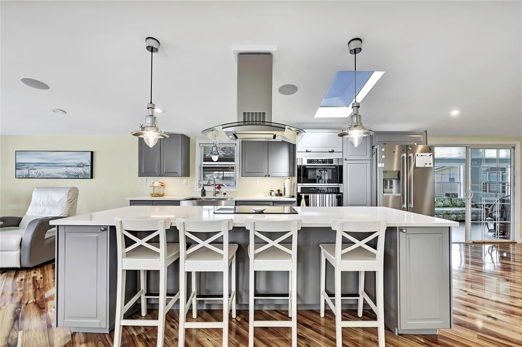 En Venta: $275,000 (3 camas, 2 baños, 1560 Pies cuadrados)