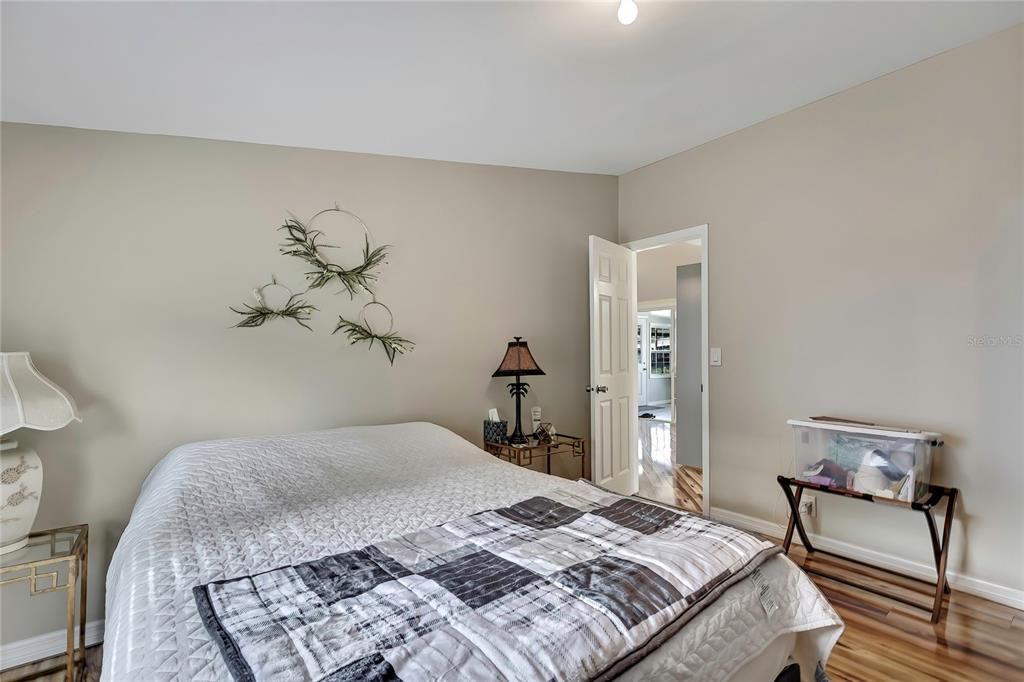 En Venta: $275,000 (3 camas, 2 baños, 1560 Pies cuadrados)