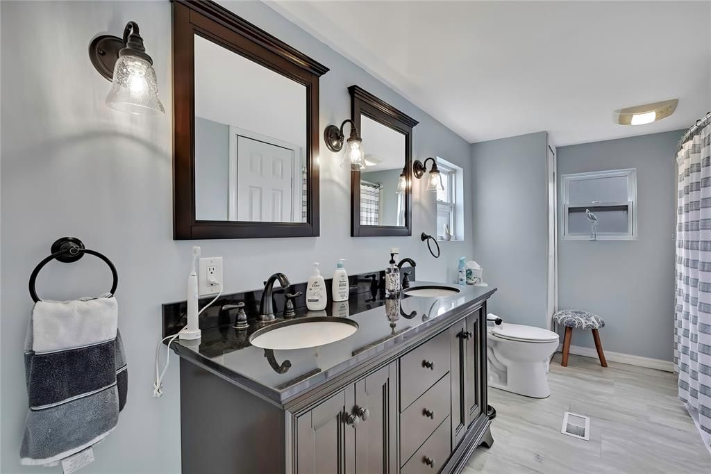 En Venta: $275,000 (3 camas, 2 baños, 1560 Pies cuadrados)