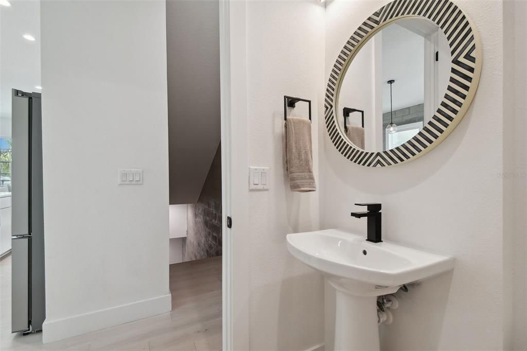 На продажу: $700,000 (3 спален, 3 ванн, 2079 Квадратных фут)