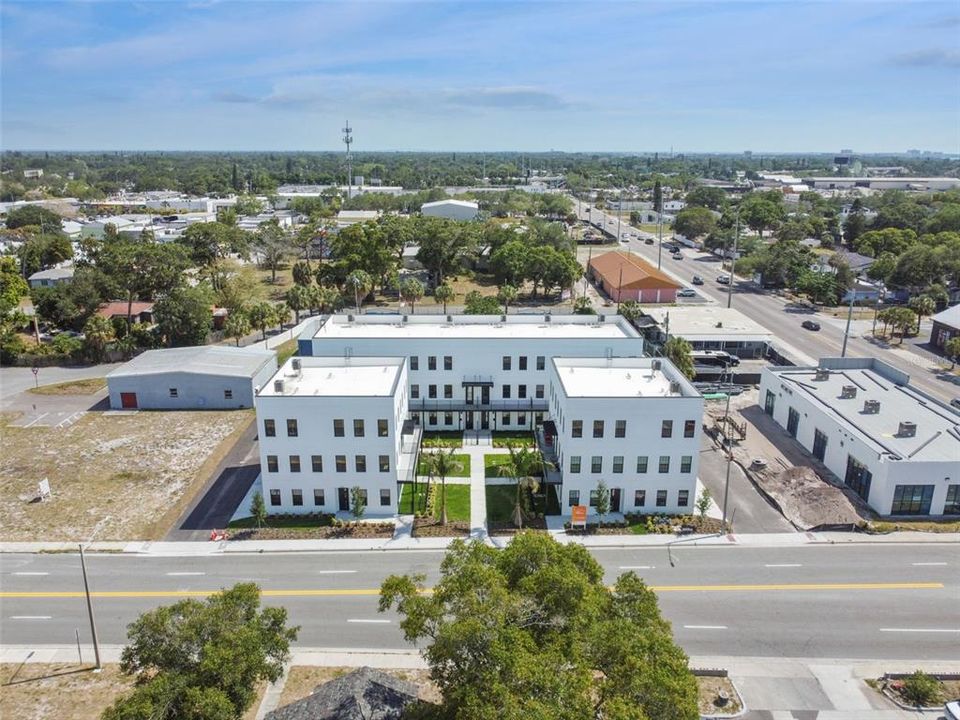 На продажу: $700,000 (3 спален, 3 ванн, 2079 Квадратных фут)