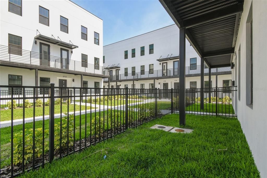 На продажу: $700,000 (3 спален, 3 ванн, 2079 Квадратных фут)