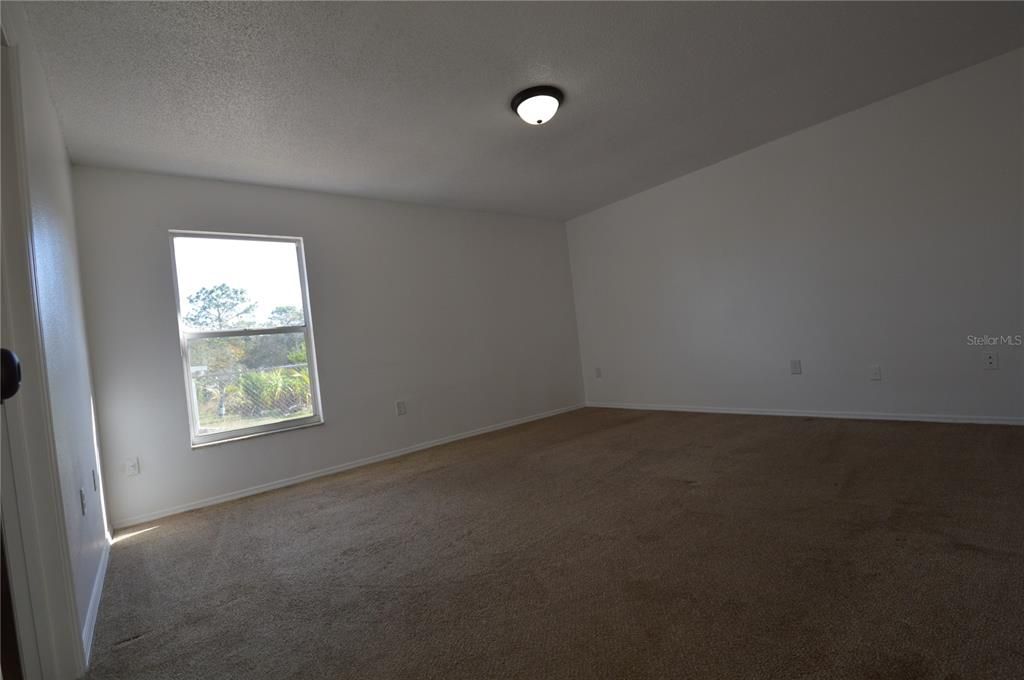 En Venta: $255,000 (3 camas, 2 baños, 1346 Pies cuadrados)