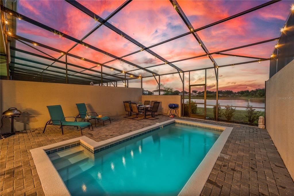 For Sale: $469,000 (5 beds, 4 baths, 2281 Square Feet)