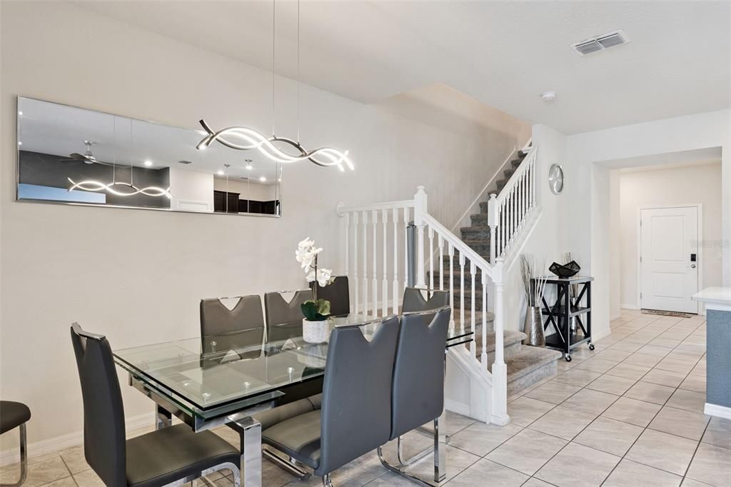 For Sale: $469,000 (5 beds, 4 baths, 2281 Square Feet)