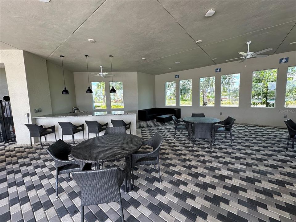 出租: $2,450 (4 贝兹, 2 浴室, 1827 平方英尺)