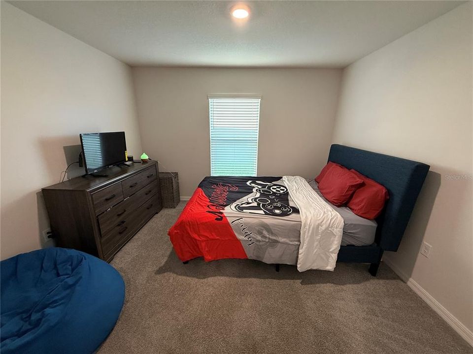 出租: $2,450 (4 贝兹, 2 浴室, 1827 平方英尺)