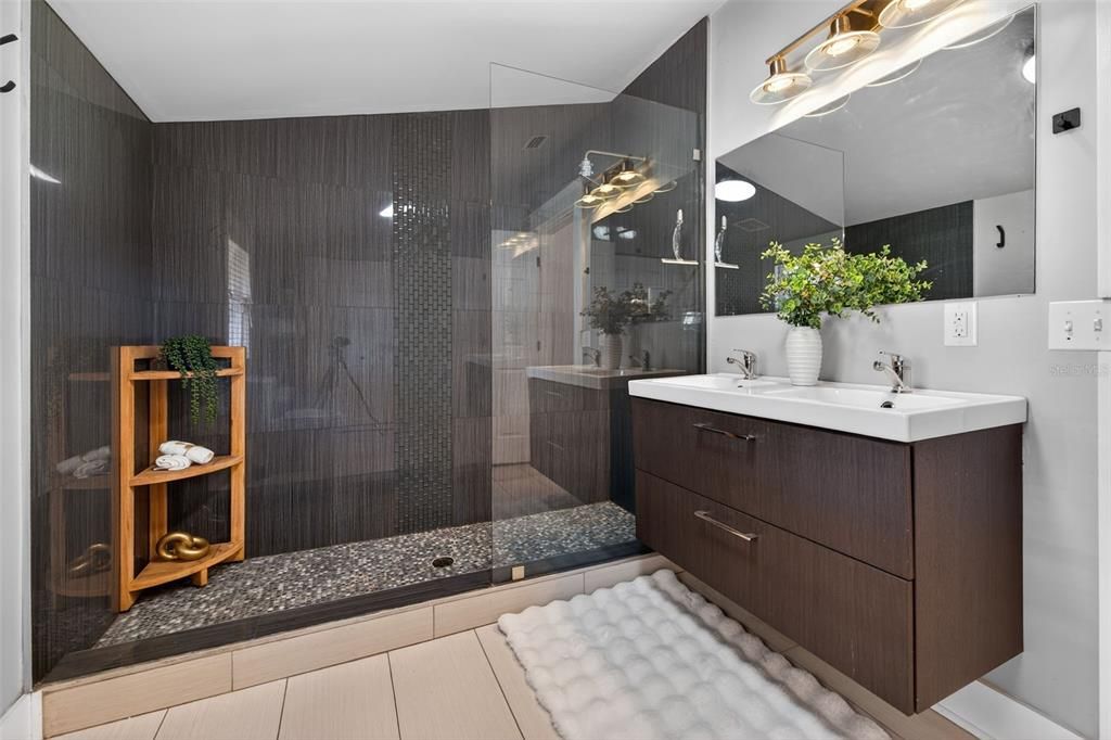 待售: $415,000 (3 贝兹, 2 浴室, 1364 平方英尺)