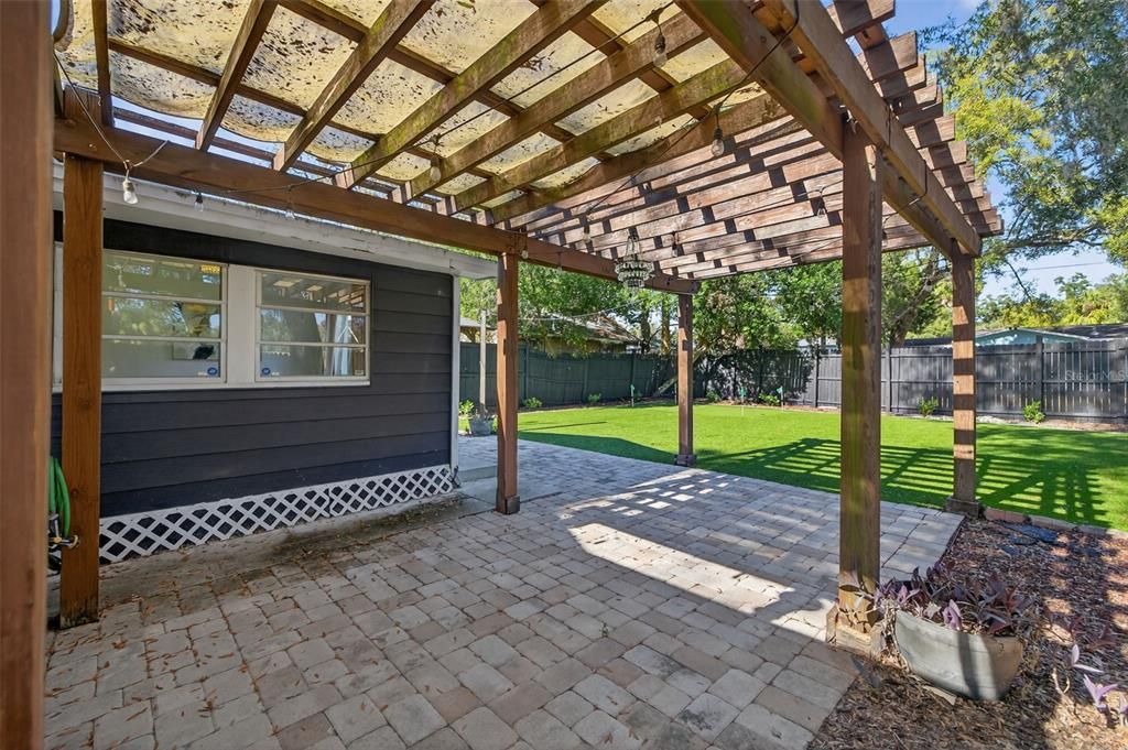 待售: $415,000 (3 贝兹, 2 浴室, 1364 平方英尺)