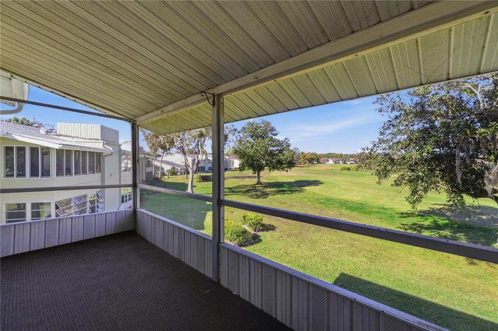 For Sale: $125,000 (2 beds, 1 baths, 990 Square Feet)