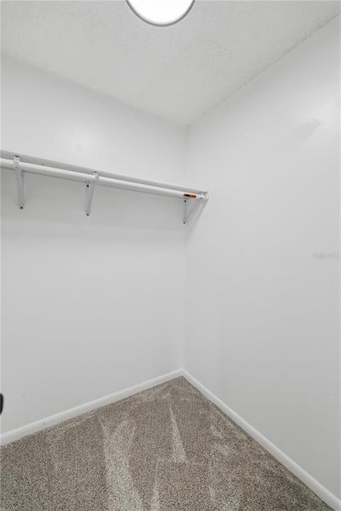 For Sale: $125,000 (2 beds, 1 baths, 990 Square Feet)