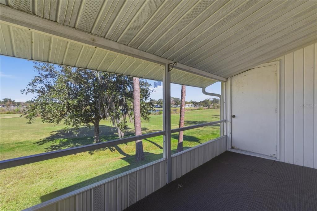 For Sale: $125,000 (2 beds, 1 baths, 990 Square Feet)