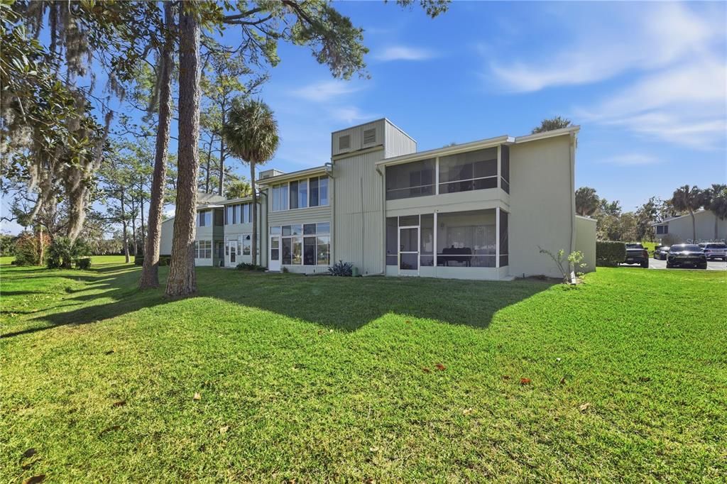 For Sale: $125,000 (2 beds, 1 baths, 990 Square Feet)