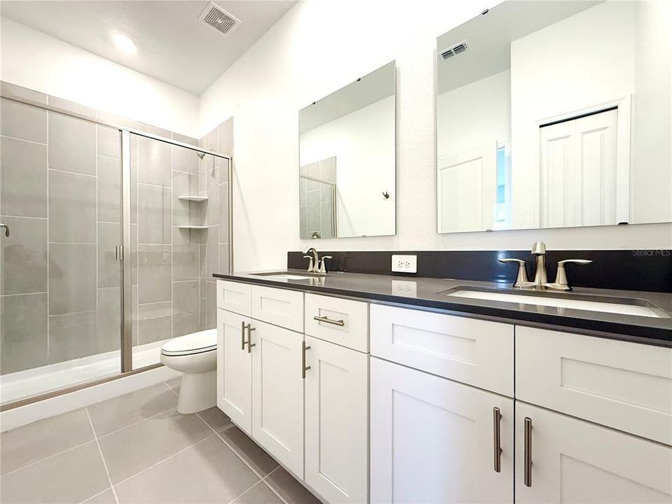 En Renta: $3,200 (4 camas, 3 baños, 2109 Pies cuadrados)