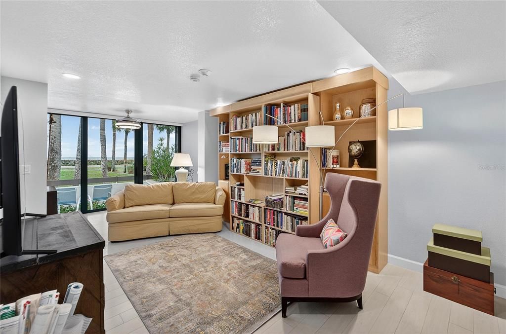 待售: $1,400,000 (2 贝兹, 2 浴室, 2186 平方英尺)