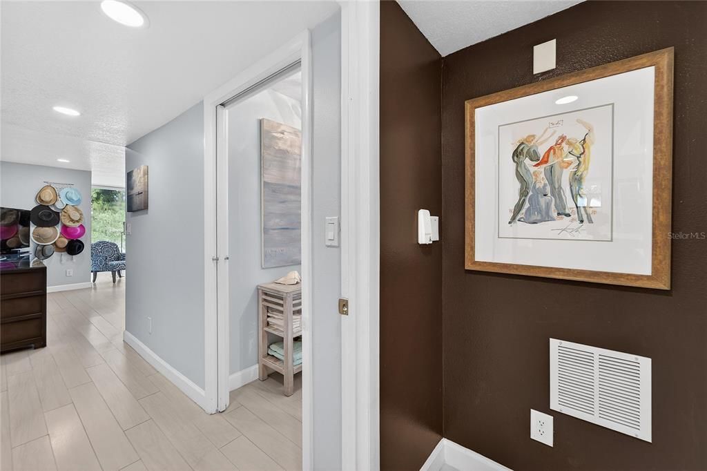 待售: $1,400,000 (2 贝兹, 2 浴室, 2186 平方英尺)