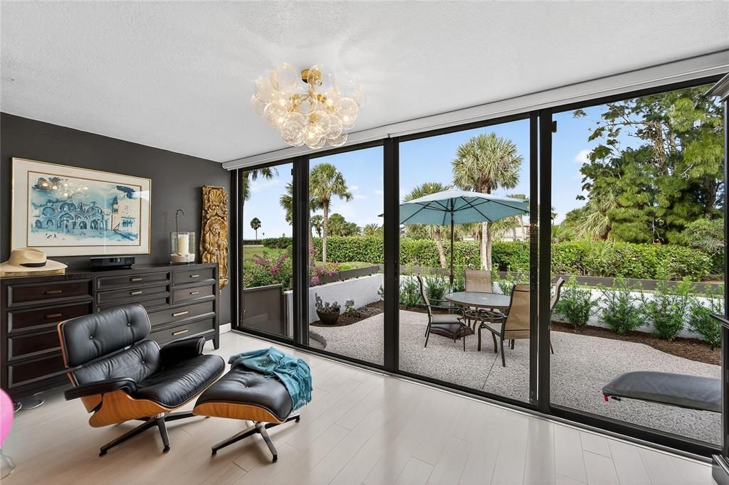 待售: $1,400,000 (2 贝兹, 2 浴室, 2186 平方英尺)