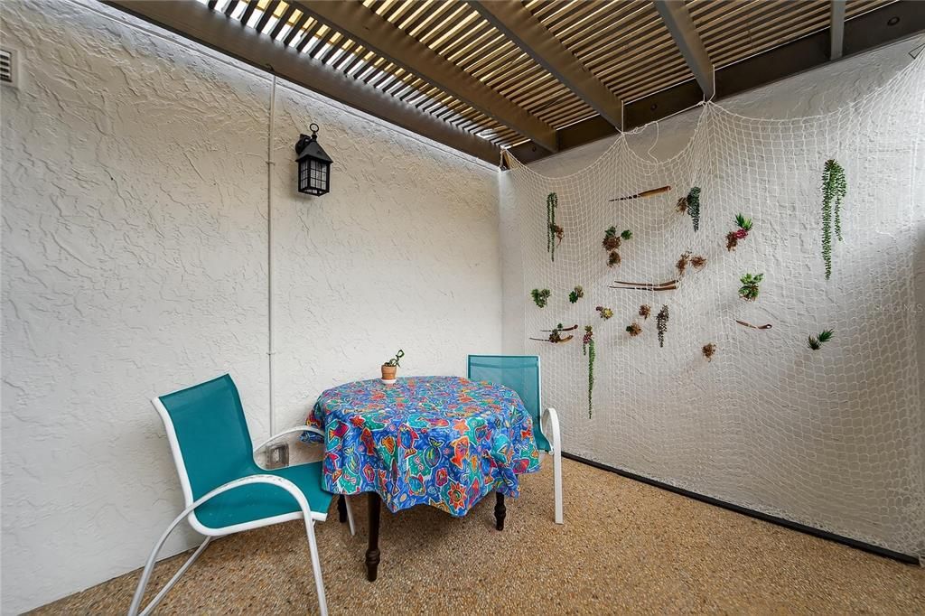 待售: $1,400,000 (2 贝兹, 2 浴室, 2186 平方英尺)