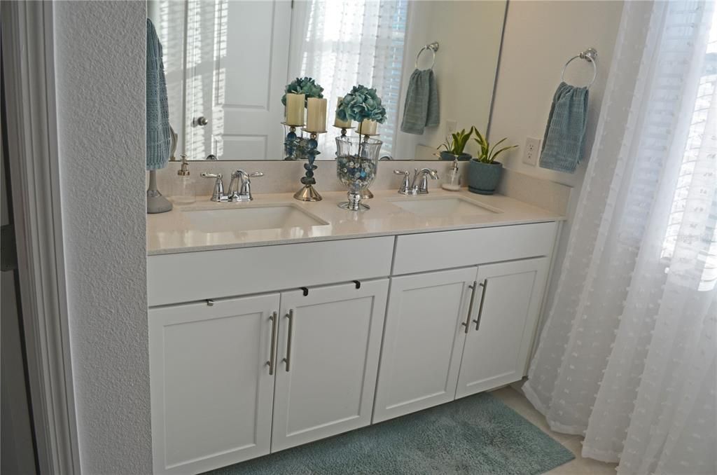 На продажу: $585,000 (4 спален, 2 ванн, 2644 Квадратных фут)