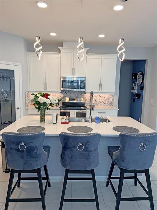 На продажу: $585,000 (4 спален, 2 ванн, 2644 Квадратных фут)