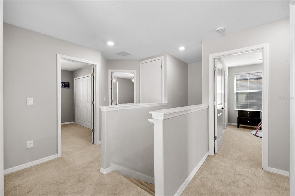 待售: $335,000 (4 贝兹, 2 浴室, 1764 平方英尺)