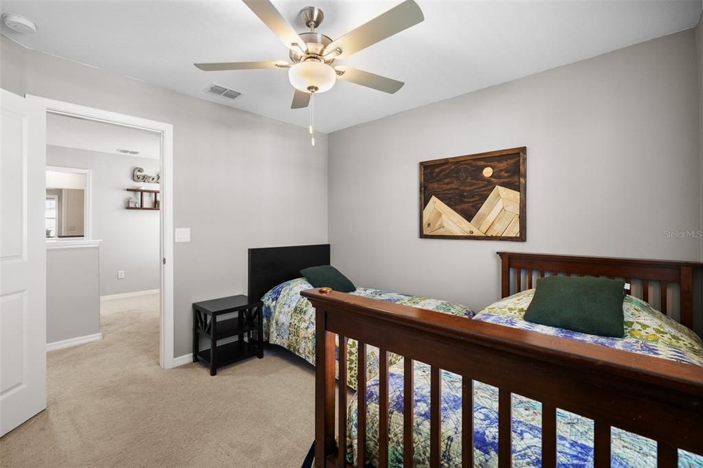 待售: $335,000 (4 贝兹, 2 浴室, 1764 平方英尺)