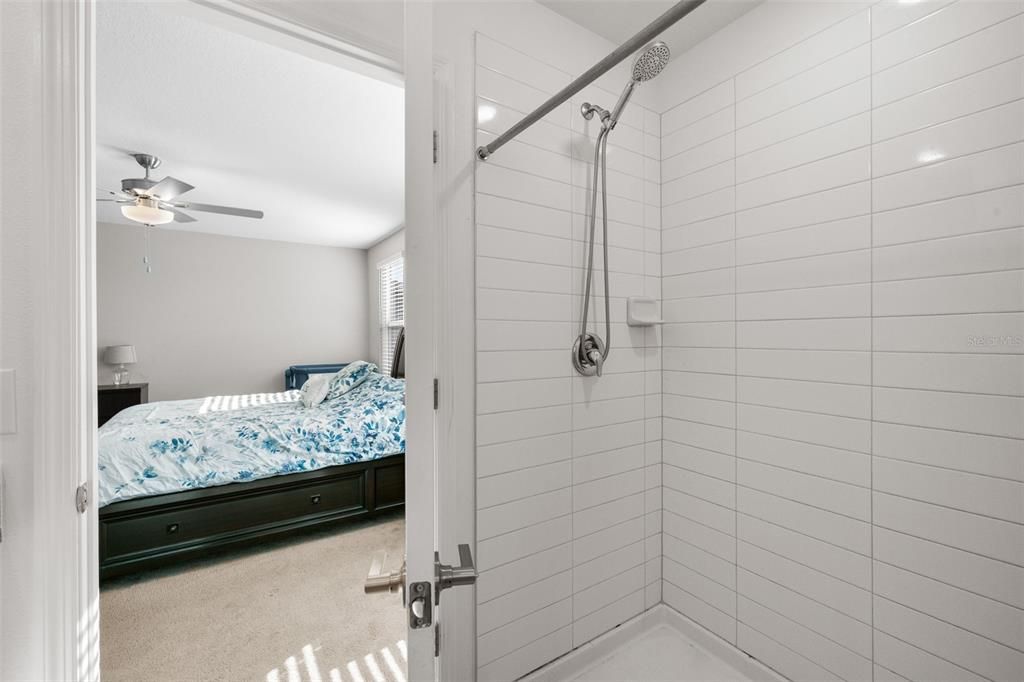 待售: $335,000 (4 贝兹, 2 浴室, 1764 平方英尺)