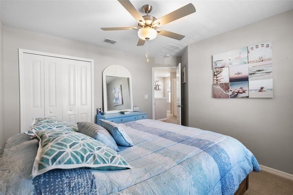 待售: $335,000 (4 贝兹, 2 浴室, 1764 平方英尺)