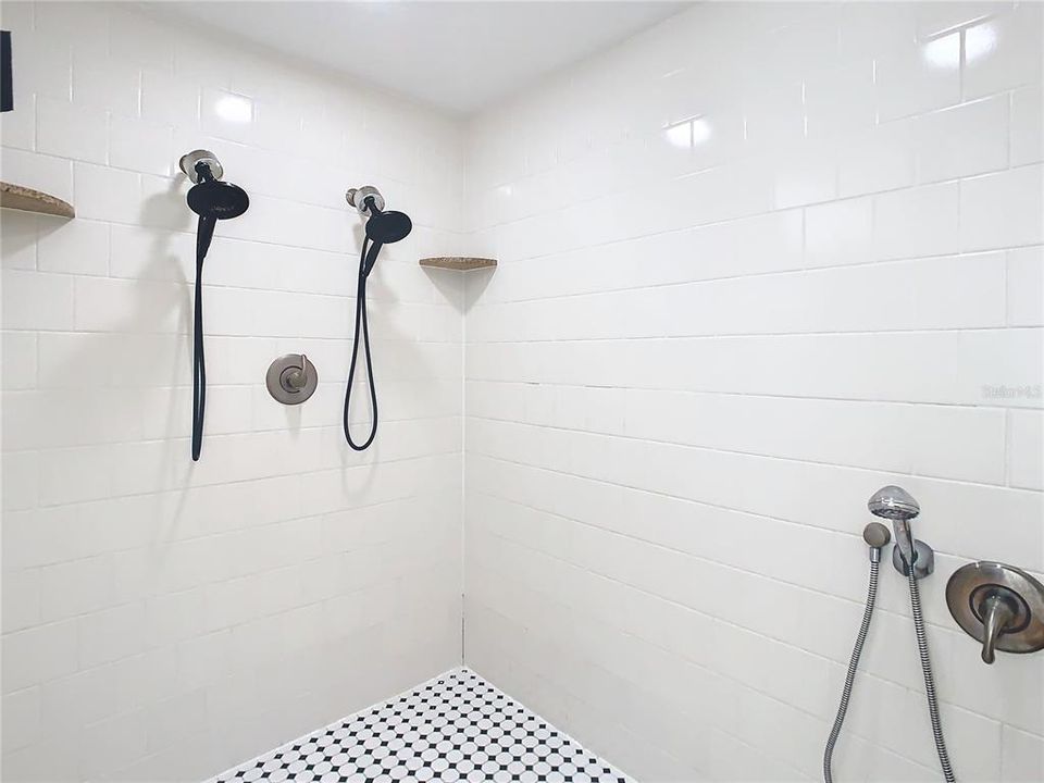 En Venta: $295,000 (2 camas, 2 baños, 1475 Pies cuadrados)