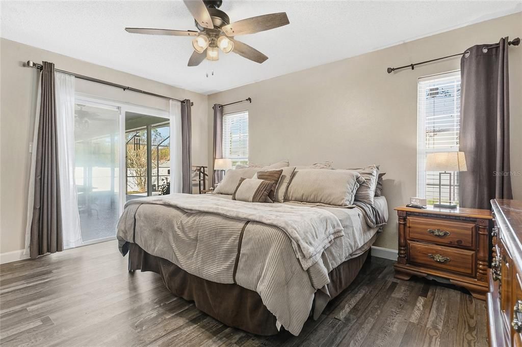 待售: $440,000 (3 贝兹, 2 浴室, 1609 平方英尺)