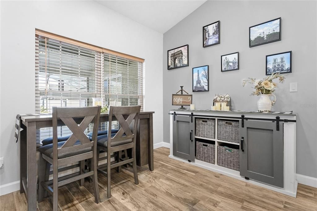 待售: $440,000 (3 贝兹, 2 浴室, 1609 平方英尺)