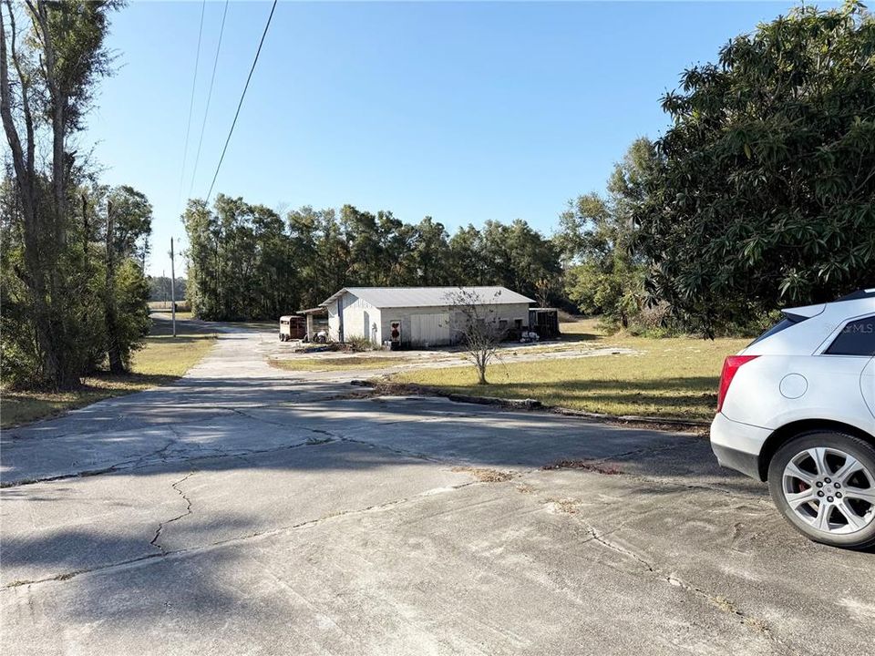 For Sale: $289,500 (4 beds, 3 baths, 2052 Square Feet)