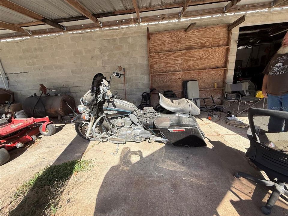 For Sale: $289,500 (4 beds, 3 baths, 2052 Square Feet)