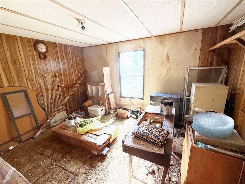 For Sale: $289,500 (4 beds, 3 baths, 2052 Square Feet)