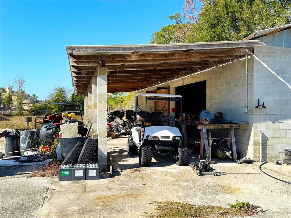 For Sale: $289,500 (4 beds, 3 baths, 2052 Square Feet)