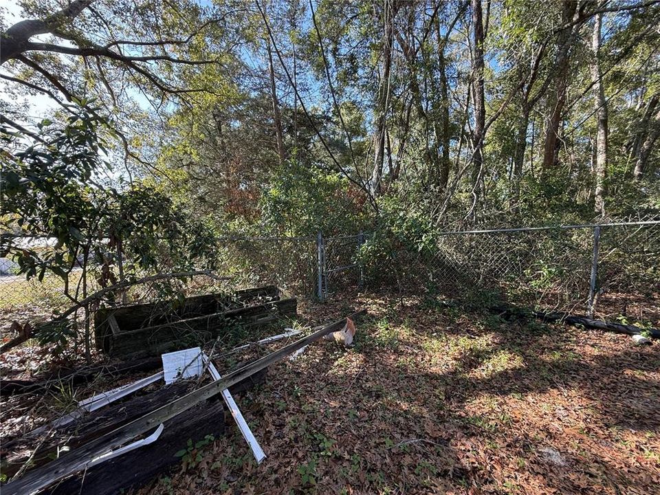 For Sale: $289,500 (4 beds, 3 baths, 2052 Square Feet)