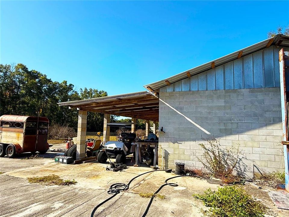 For Sale: $289,500 (4 beds, 3 baths, 2052 Square Feet)