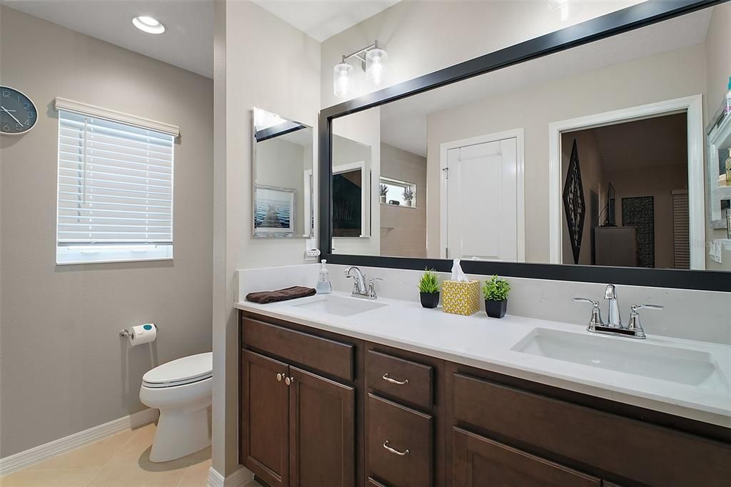 待售: $424,000 (3 贝兹, 2 浴室, 1569 平方英尺)