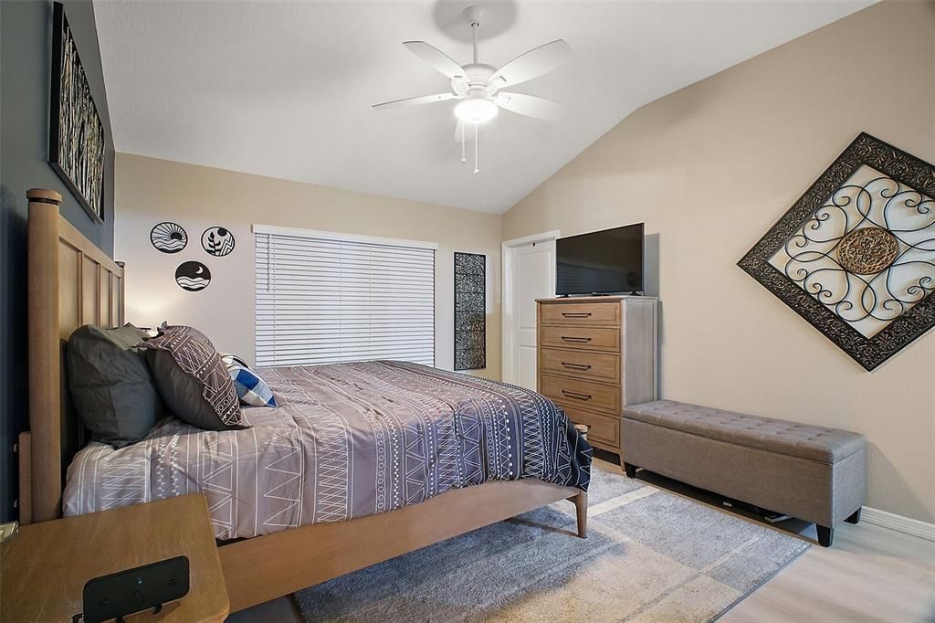 待售: $424,000 (3 贝兹, 2 浴室, 1569 平方英尺)