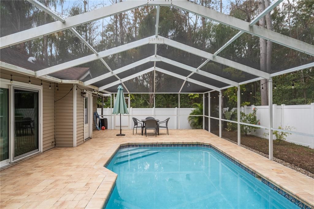 For Sale: $449,000 (4 beds, 2 baths, 1697 Square Feet)