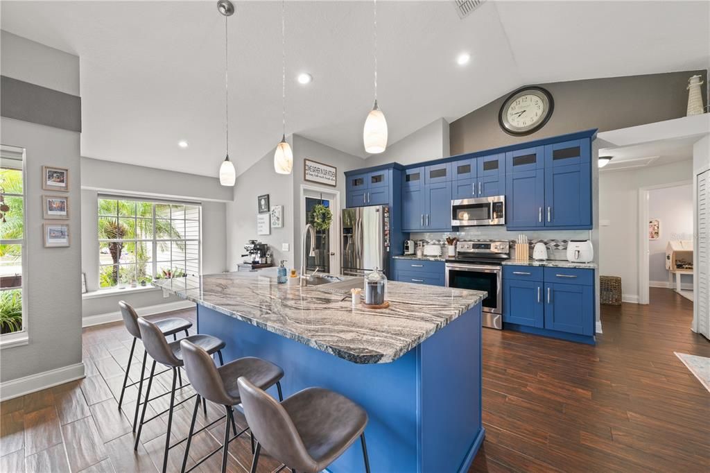 For Sale: $449,000 (4 beds, 2 baths, 1697 Square Feet)