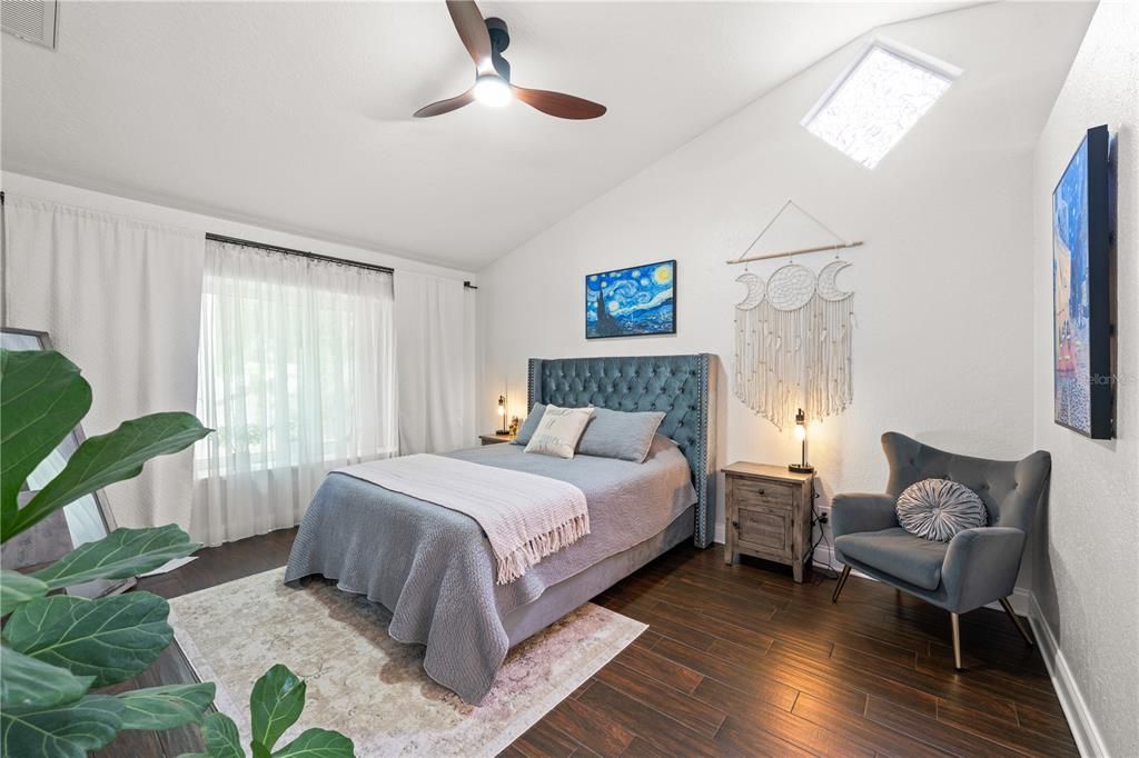 For Sale: $449,000 (4 beds, 2 baths, 1697 Square Feet)