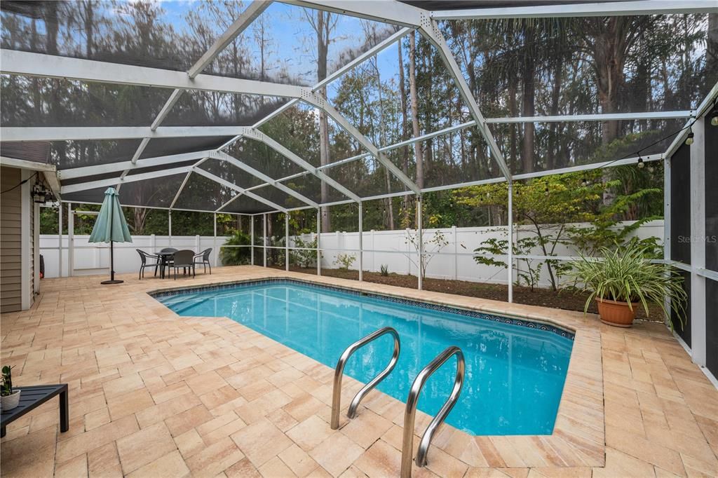 For Sale: $449,000 (4 beds, 2 baths, 1697 Square Feet)