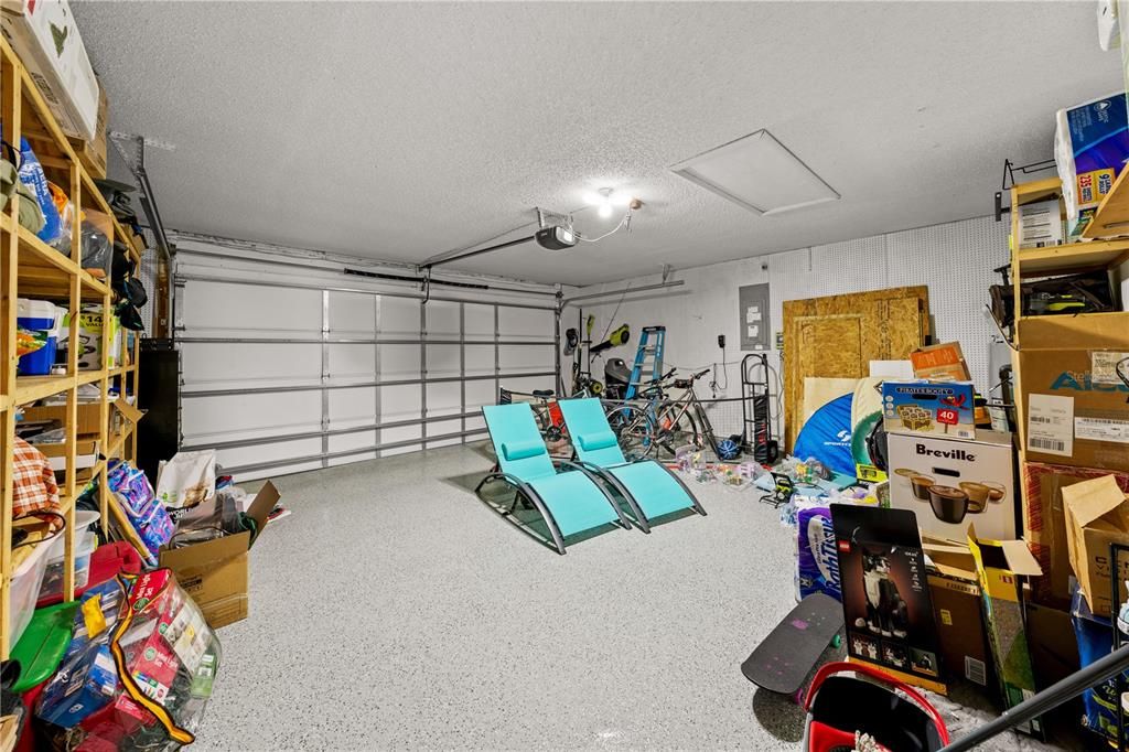 For Sale: $449,000 (4 beds, 2 baths, 1697 Square Feet)