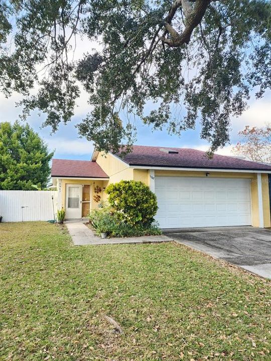 待售: $259,900 (3 贝兹, 2 浴室, 965 平方英尺)