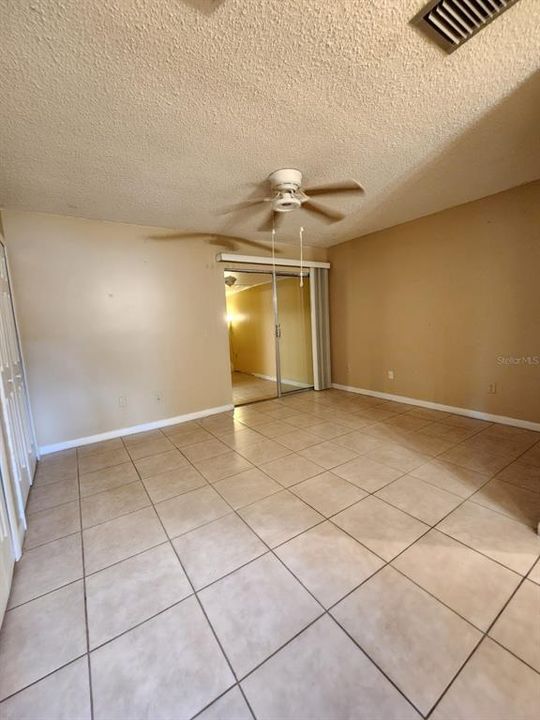 待售: $259,900 (3 贝兹, 2 浴室, 965 平方英尺)