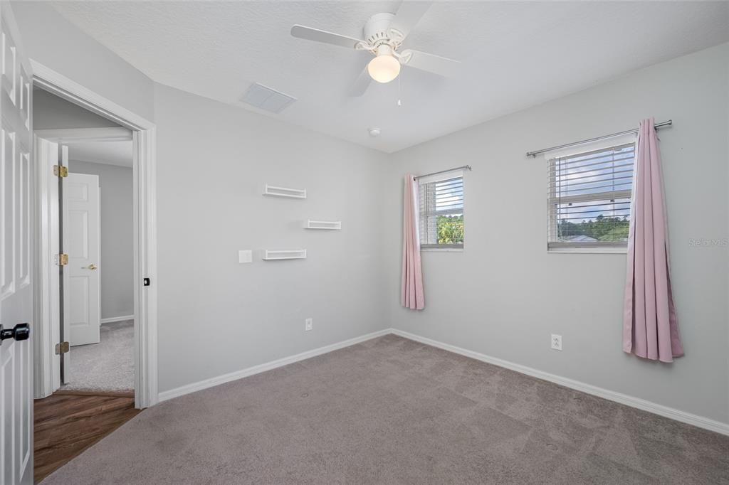 На продажу: $375,000 (3 спален, 2 ванн, 1722 Квадратных фут)