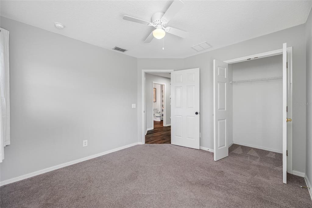 На продажу: $375,000 (3 спален, 2 ванн, 1722 Квадратных фут)